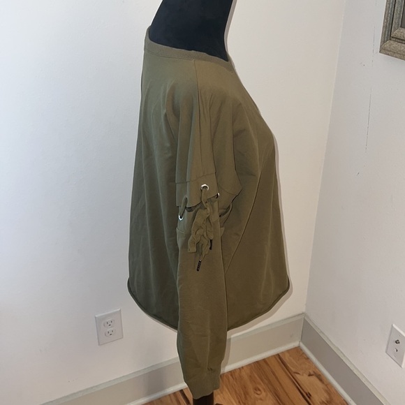 Lumiere / Urban Outfitters olive/military green detachable lace up sleeves top M - Picture 4 of 9